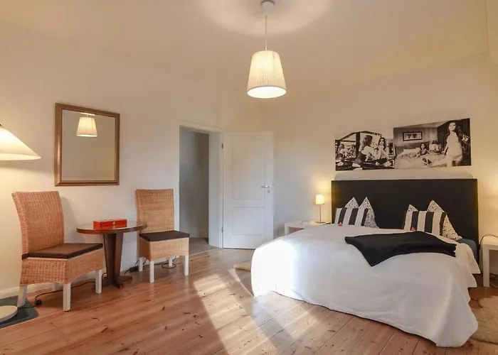 2 Bedroom Lovely Home In Berlin